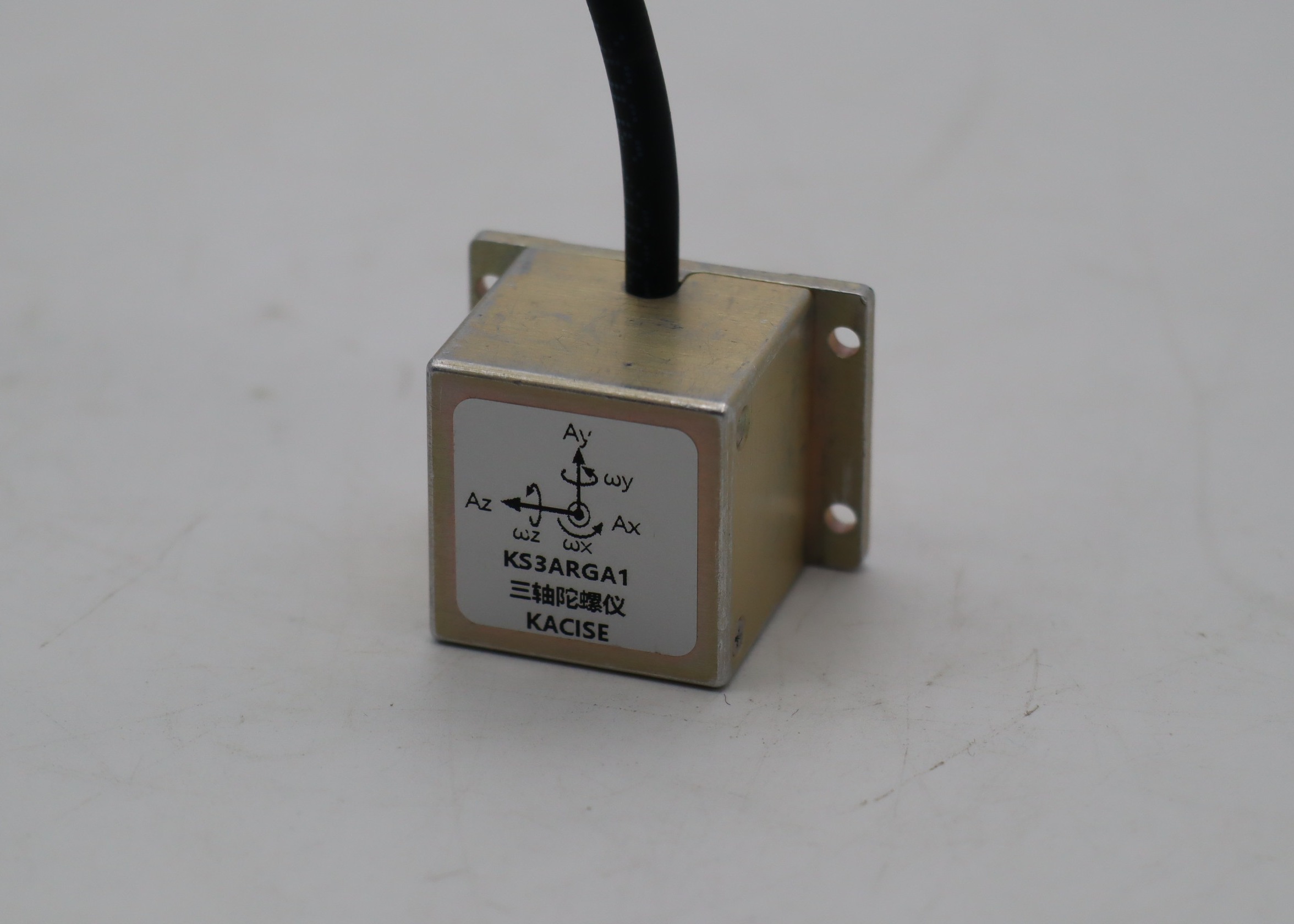 MEMS drieassige gyroscoopsensor voor automobielelektronica