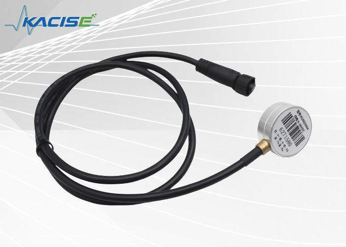 KUM2500A ultrasone brandstoftankniveausensor met hoge resolutie voor vloeistofmeting 9 ~ 36V