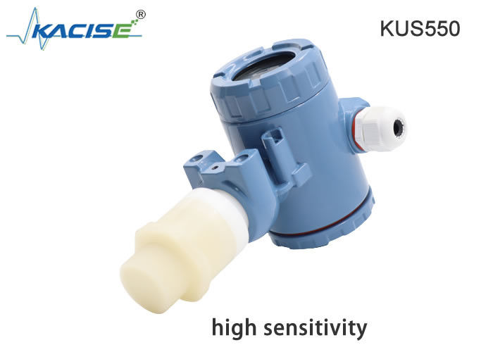 Ultrasone niveausensor van de KUS550-serie met laag stroomverbruik IP68-bescherming en PVDF-schelmateriaal
