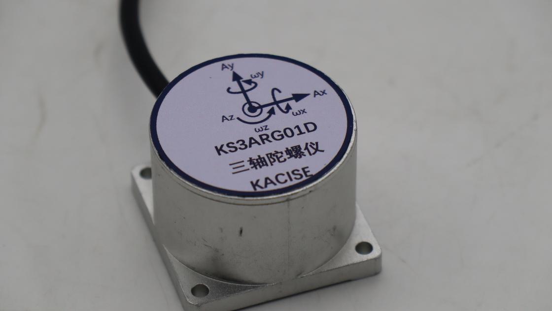 Lichte en kleine grootte Mems Drie-assige gyroscoop met een grootte is ф39.5×28.5 ((Mm) en gewicht is 100 ((G)