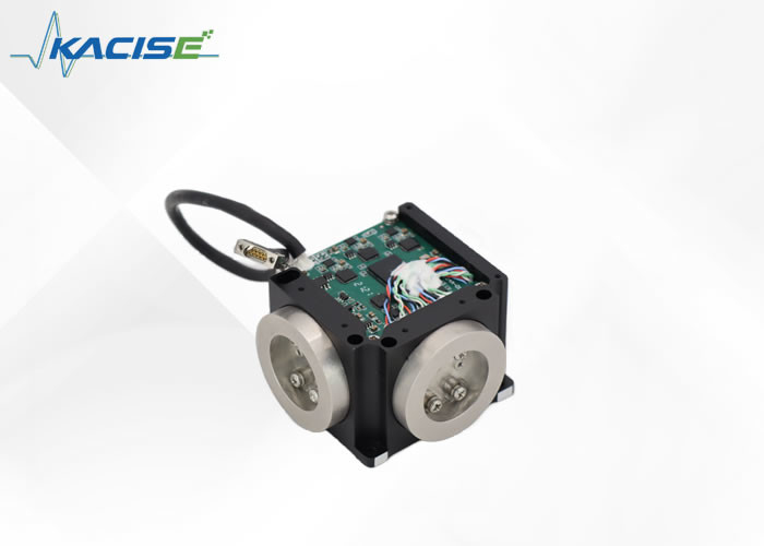 Hoogprecisie FOG-sensor met drie assen voor UAV-navigatie en IMU-gewicht <320(g)