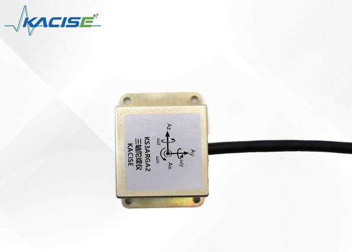 Lange levensduur Uitgangsspanning van stabiele drieassige MEMS gyroscoop sensor is 0,66 ~ 2,64 v, Uitgangsgeluid ≤ 0,02 ((°/s/g)