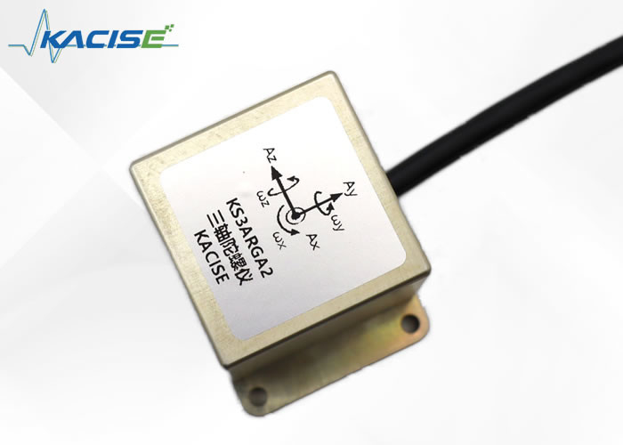 MEMS gyroscoopsensor voor automobielelektronica, uitgangsspanning 0,66~2,64 V, nulbiasstabiliteit van 12°/h