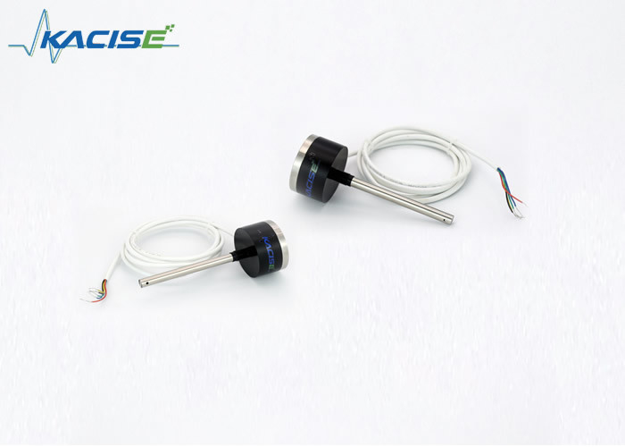 Capacitieve brandstofniveau sensoren worden gebruikt voor olie tank niveau monitoring met -40 ° C ~ 85 ° C omgevingstemperatuur en RS485 output