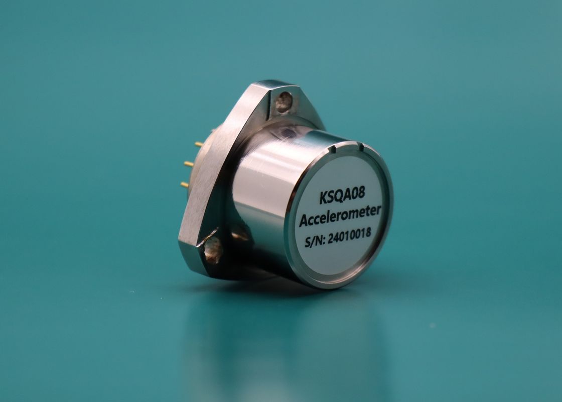 Quartz Flexible Accelerometer met 1,2 ~ 1,6 mA/g schaalfactor, 100 g schokbestendigheid en < 1 μg gevoeligheid voor precisie toepassingen