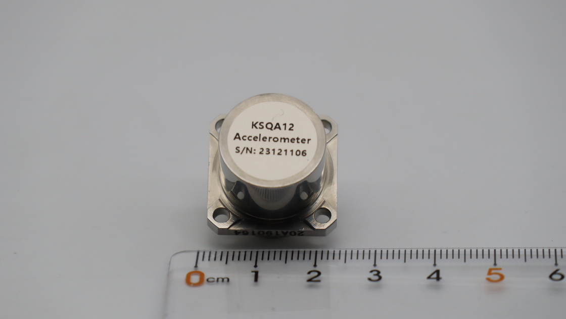 Hoogversnellersensor voor stroomspanning ±12~±18V DC en schaalfactor0,6~1,3mA/g