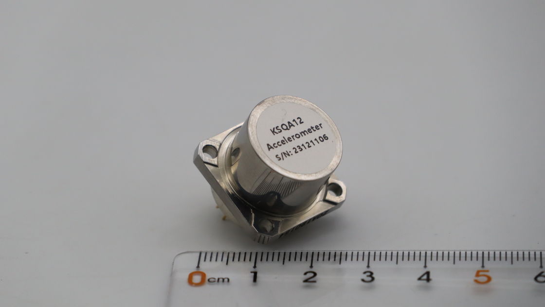 Hoog nauwkeurig invoerbereik ±30g-±80g versnellingsmeter met temperatuurcompensatie,temperatuurgevoeligheid ≤60ppm/°C