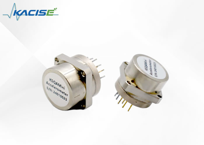 2.8 ~ 3.3mA/g Versnellingsmeter Sensor Breed temperatuurbereik Trilling Piek sinus 20g 10Hz ~ 2000Hz