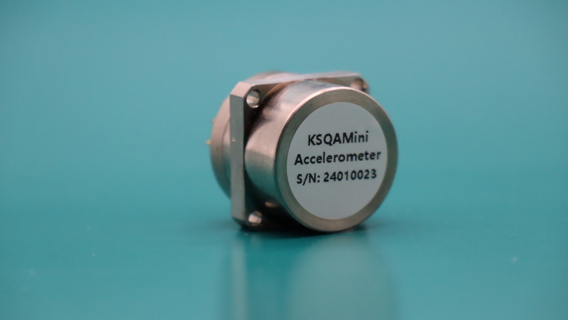 1000 g schokbestendige versnellingsmeter 2,3 ~ 3,5 mA/g schaalfactor -55°C+130°C Bergingstemperatuur.