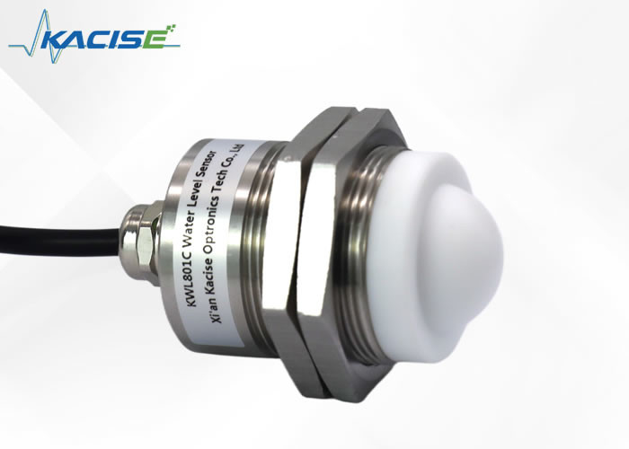 Chemische installatie RS232 Radar Level Sensor Met IP68 Grade van waterbestendigheid Modern ontwerp van geïntegreerde platte antenne