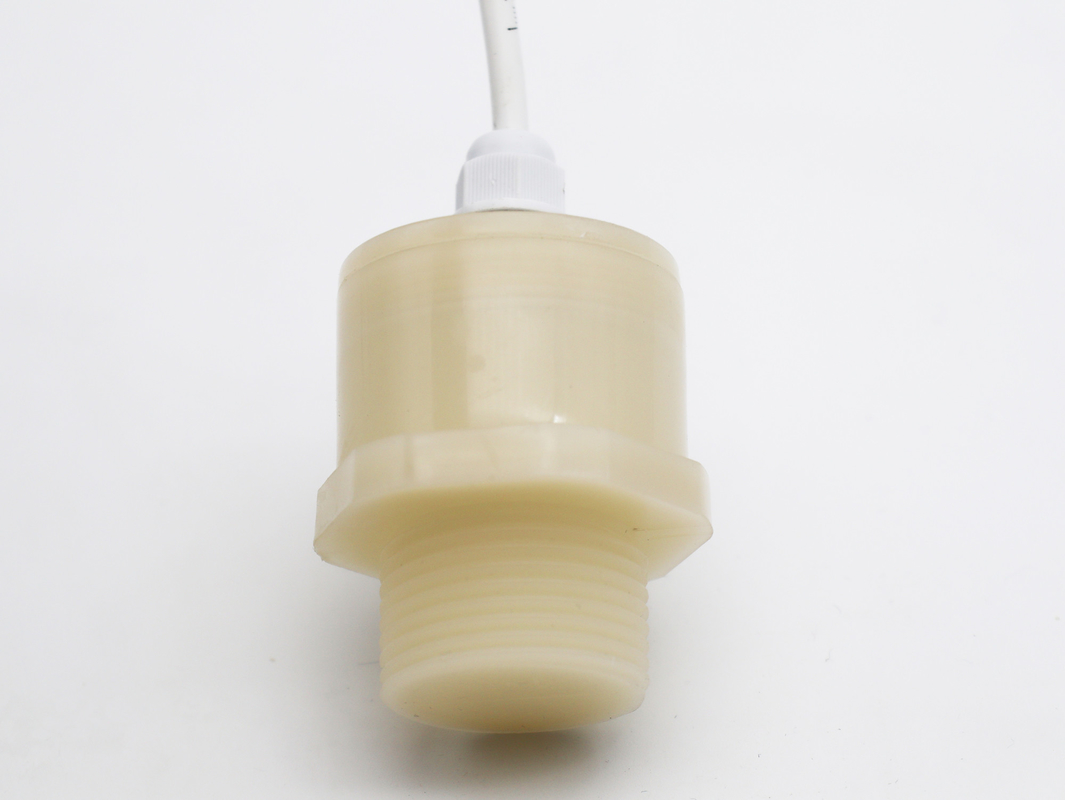Ultrasone sensoren voor waterniveaubeheersing met een bereik van 5 m en IP-kwaliteit IP67