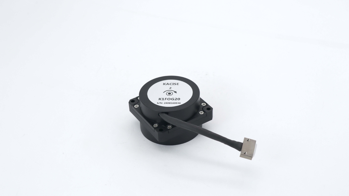 -45 ̊+70 ̊C Werktemperatuur Elektronisch gyroscoopsensor Willekeurige wandelcoëfficiënt ≤ 0,01 ̊o/h^1/2) 5V