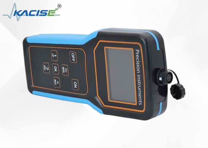 12V oplaadbare lithiumbatterij aangedreven draagbare handheld stroommeter met IP67-classificatie en RS485-uitgang