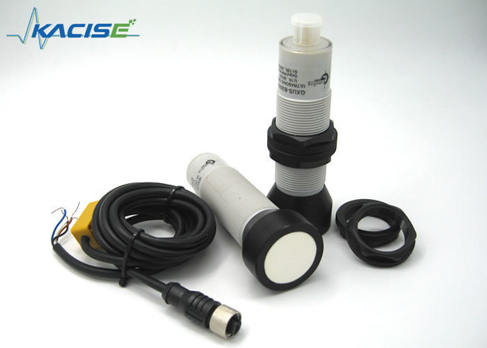 3m bereik 4-20mA uitgang Ultrasone niveausensor met kleine diameter voor industriële automatisering met IP65-bescherming