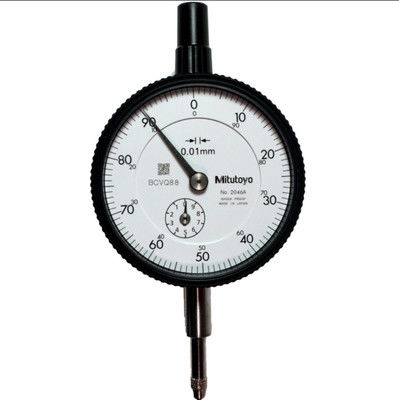 Mitutoyo meetklok met 10 mm bereik en 0,01 mm schaalverdeling voor nauwkeurige maatmetingen en omgevingsbestendigheid