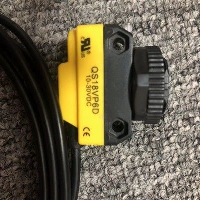 Banner QS18VP6D diffuse foto-elektrische sensor met 450 mm sensoriek bereik IP67 NEMA 6 Nominale en complementaire PNP-uitgang