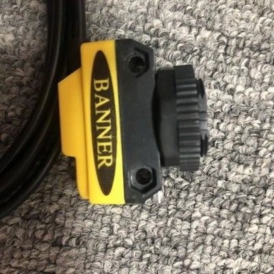 Banner QS18VP6D diffuse foto-elektrische sensor met 450 mm sensoriek bereik IP67 NEMA 6 Nominale en complementaire PNP-uitgang