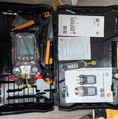 testo 557s Smart Vacuum Kit met slangen - Smart digitale manifold met draadloze vacuüm- en draadloze temperatuursonden en 4 slangensets