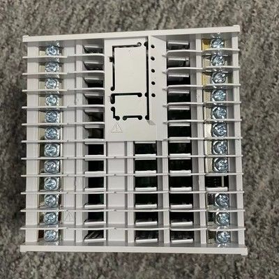 UT35A Digitale temperatuurcontroller met 14-segment kleuren-LCD, laddersequentiebeheer en Ethernet-communicatie
