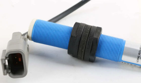 Honeywell 943-serie ultrasone afstandssensor met 180 KHz frequentie plastic behuizing en ± 2 mm herhaalbaarheid