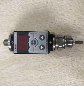 HYDAC ETS 326-3-100-000 Elektronische temperatuurschakelaar voor industriële toepassingen met compacte afmetingen en CE-certificering