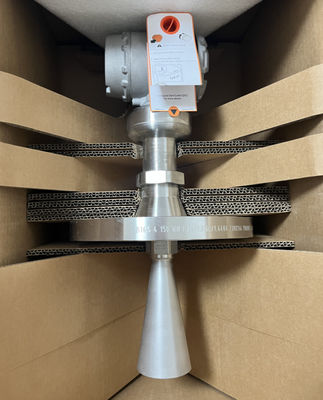 Rosemount 5408 niveauszender met een nauwkeurigheid van ± 0,08, 4-20mA/HART stroomvoorziening en SIS-conformiteit voor industriële toepassingen