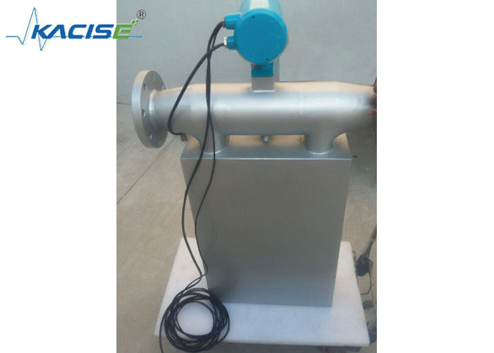 Voedselgrade Eetbare Coriolis Mass Flow Meter Roestvrij staal voor vloeistof / gas met een nauwkeurigheidsklasse van 0,10 ~ 0,20%
