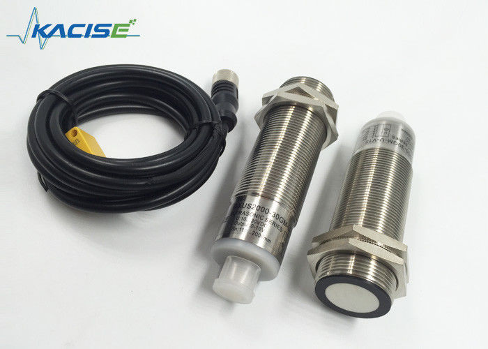 IP67 Slaapmodus Ultrasone niveausonde 50kHz Corrosiebestendig met standaarddoelplaat 100 mm x 100 mm