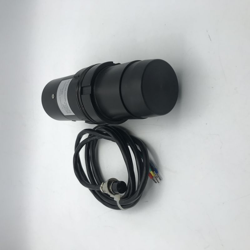 Zeer nauwkeurige ultrasone sensor voor contactloze afstandsmeting met M56*2-installatie