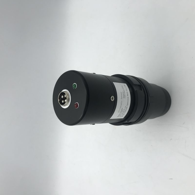 Zeer nauwkeurige ultrasone sensor voor contactloze afstandsmeting met M56*2-installatie
